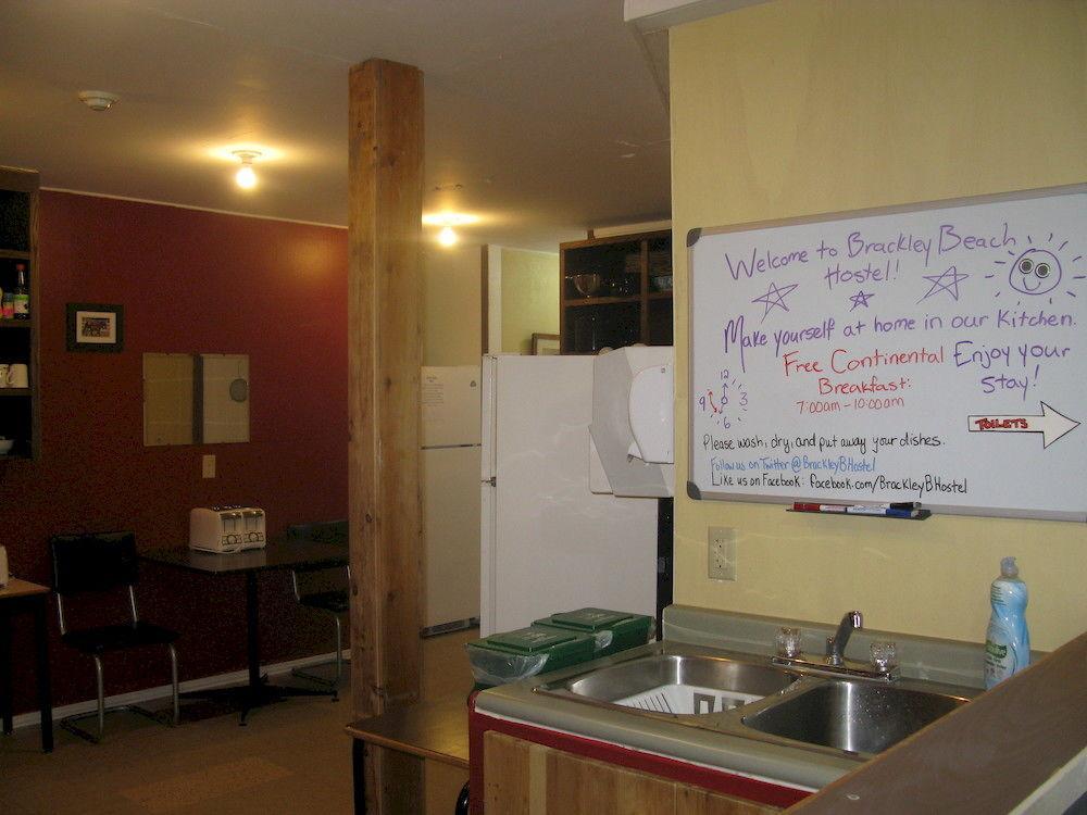Brackley Beach Hostel Esterno foto
